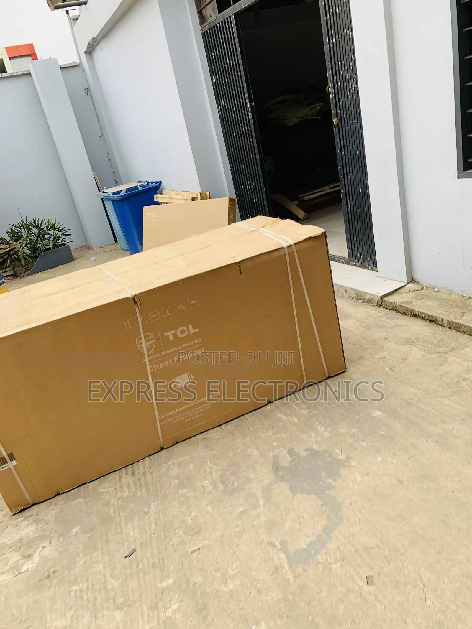 Place Your Order TCL 720L CHEST FREEZER (F920CFSL Double Door Chest