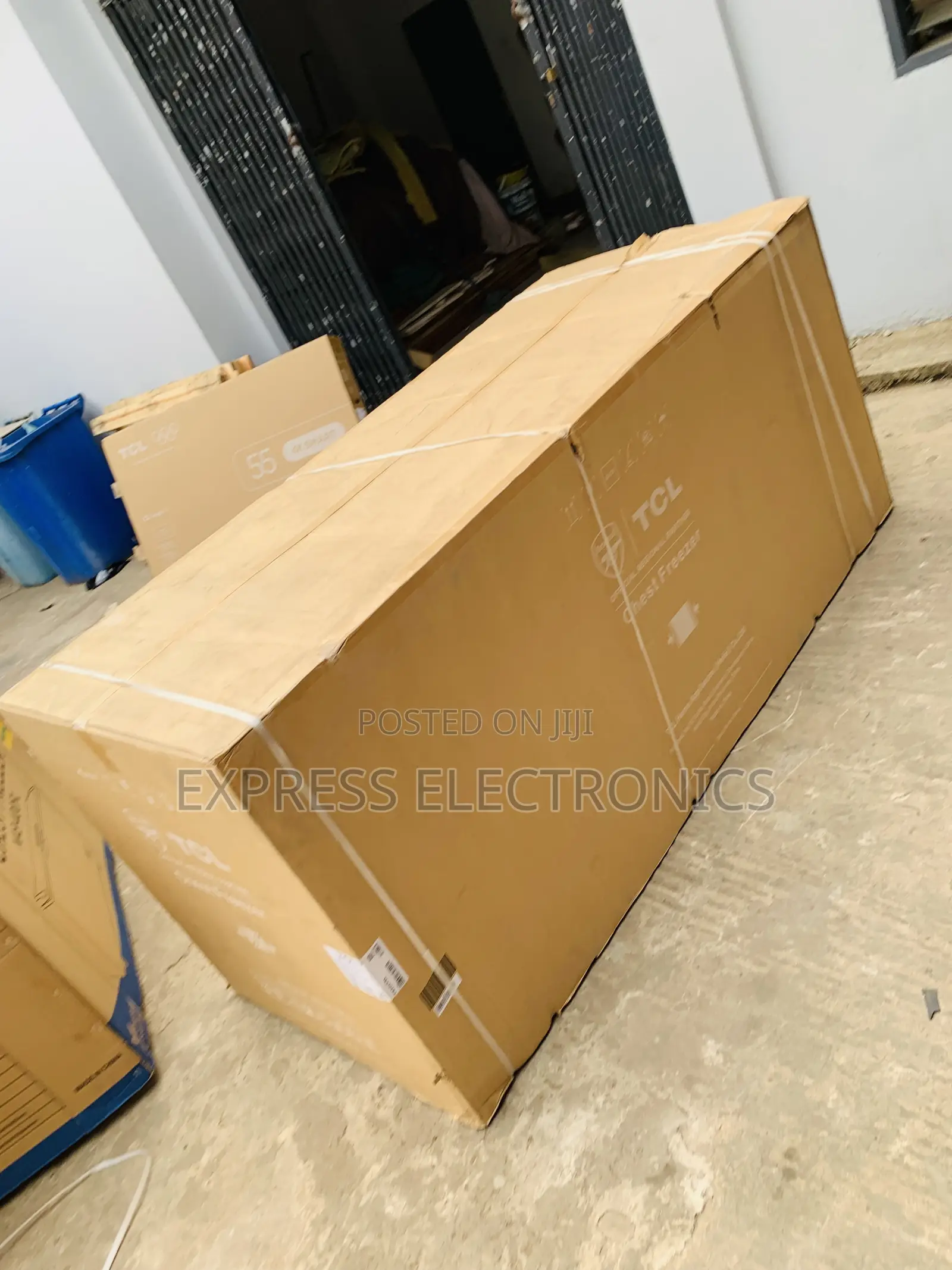 Grab the New Double Door TCL 720L CHEST FREEZER (F920CFSL