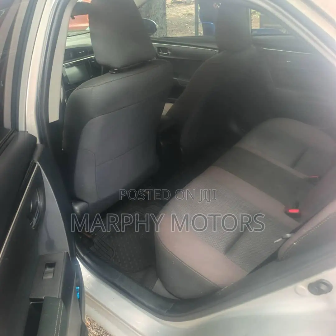 Toyota Corolla 2018 Gray