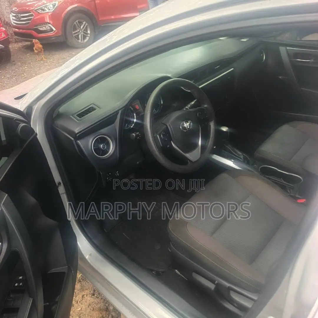 Toyota Corolla 2018 Gray