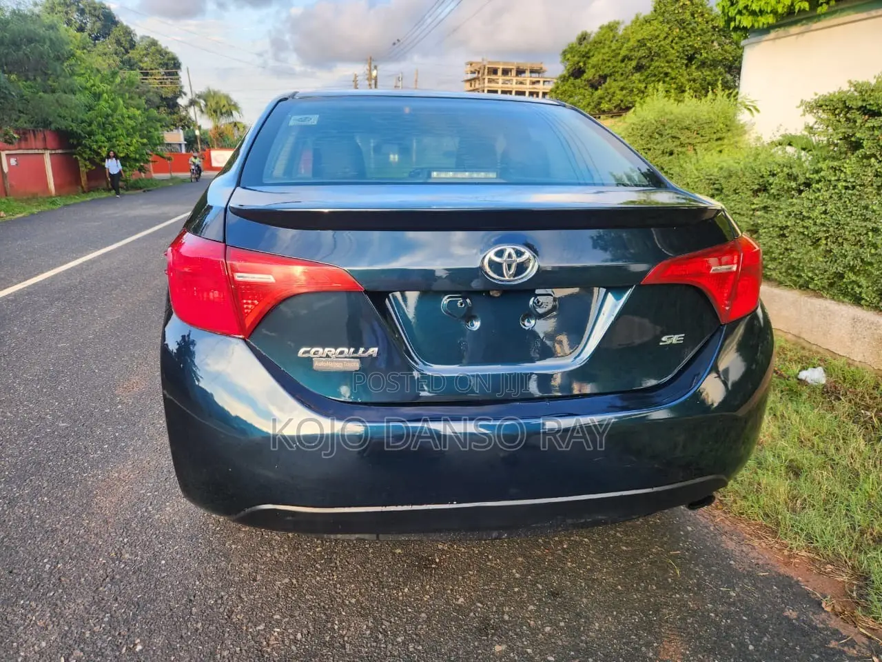 Toyota Corolla SE Special Edition 4dr Sedan (1.8L 4cyl CVT) 2017 Blue