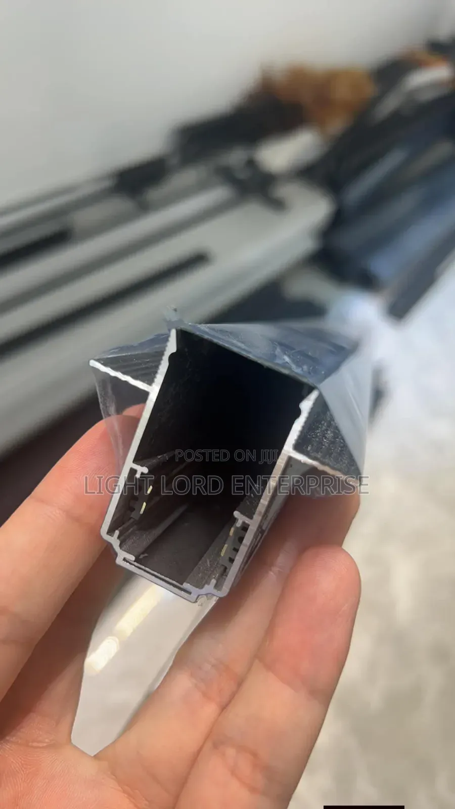 Sparkling Luxury 3meters Magnetic Track Rail