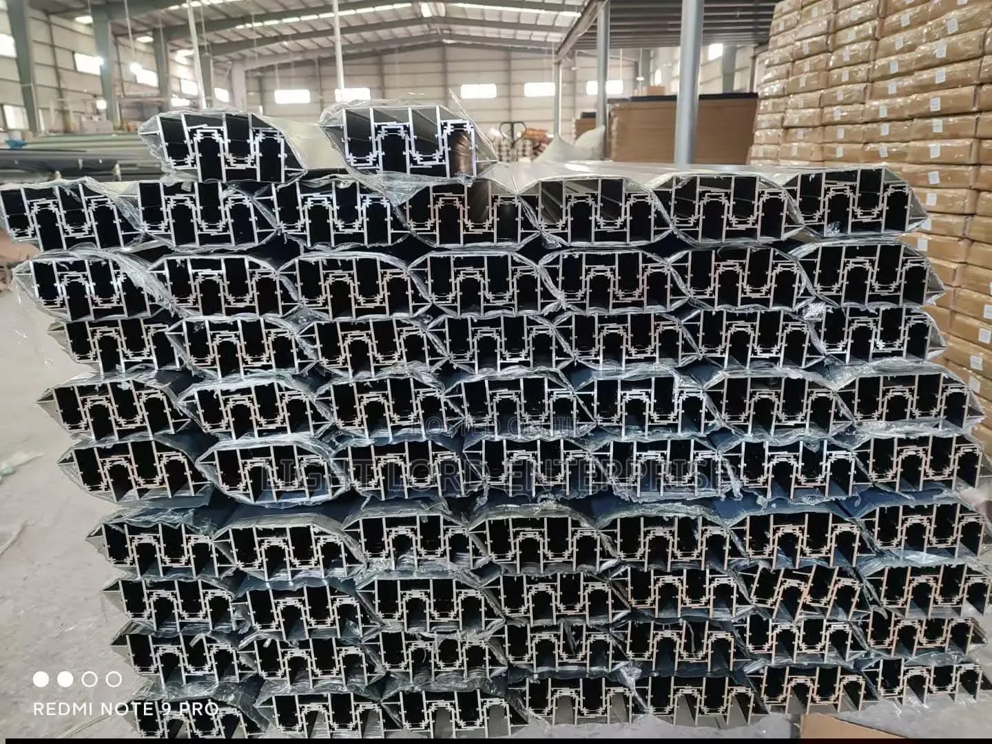 Sparkling Luxury 3meters Magnetic Track Rail