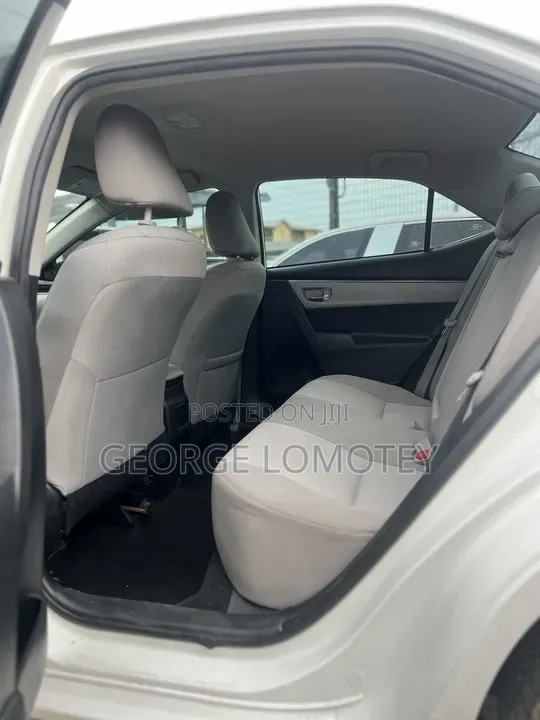 Toyota Corolla 2016 White