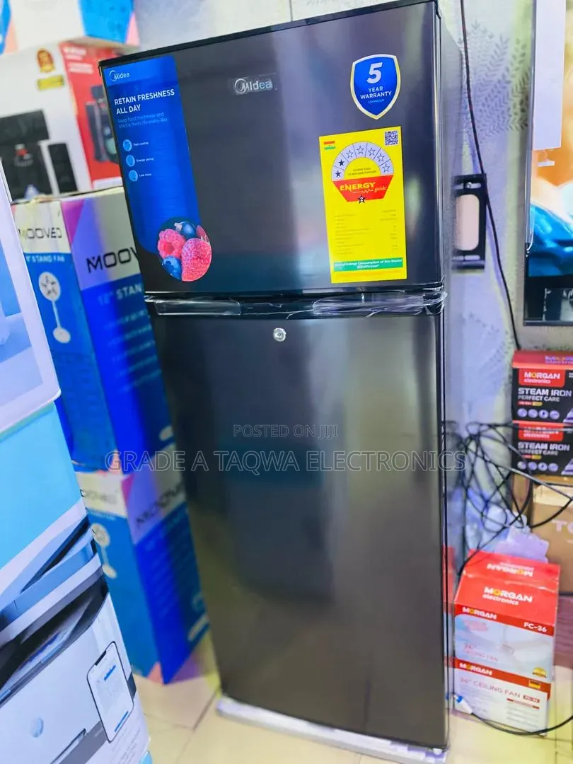 332 KWh/year Midea 204-L Bottom Freezer