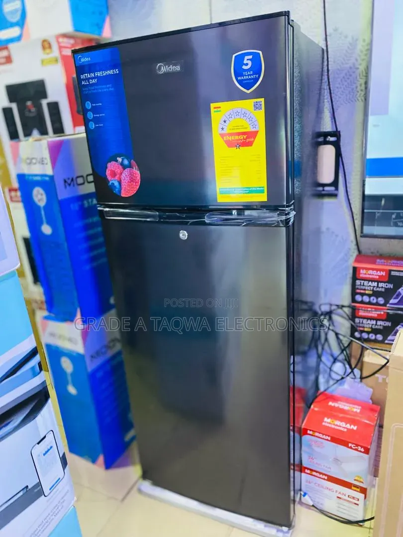 332 KWh/year Midea 204-L Bottom Freezer