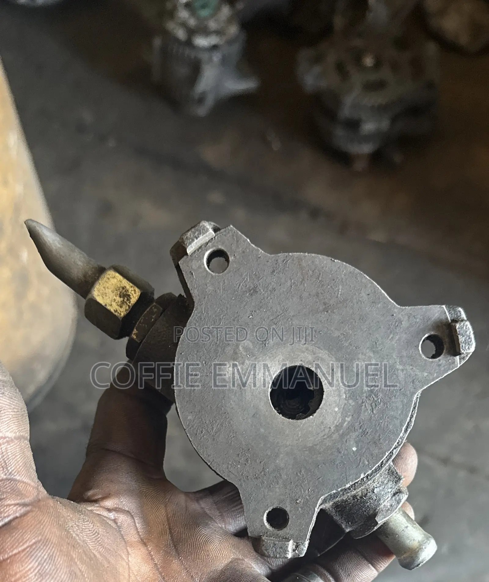 Nissan  Headbody Alternator Pump 2009 2010 2010