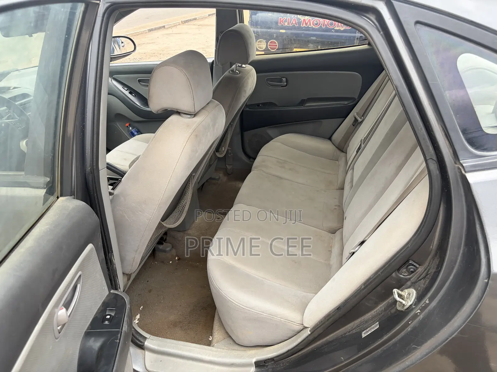 Hyundai Elantra 2010 Gray