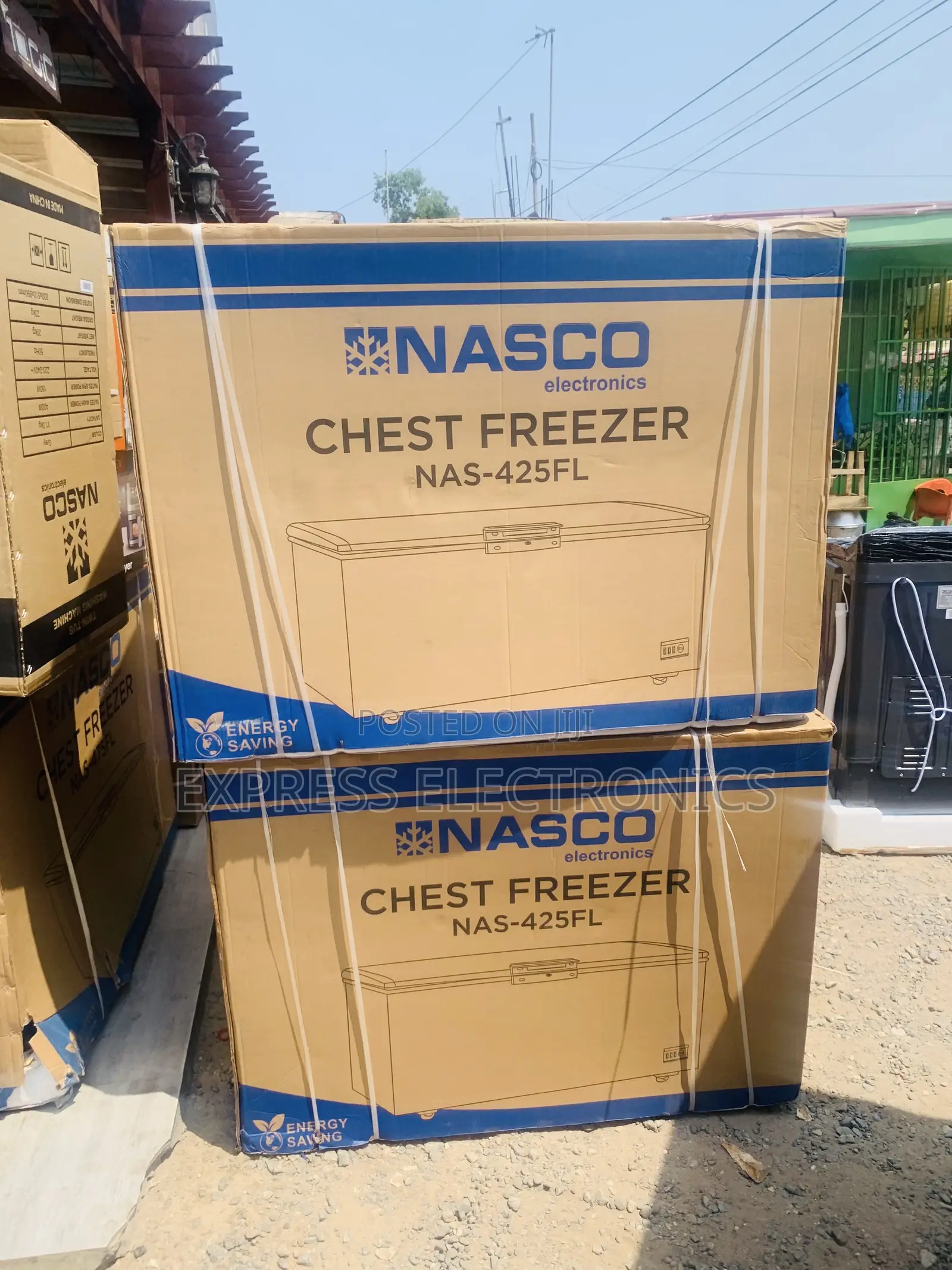 Ultra Modern Sleek NASCO-318-LTRS-CHEST-FREEZER-NAS-425FL-G