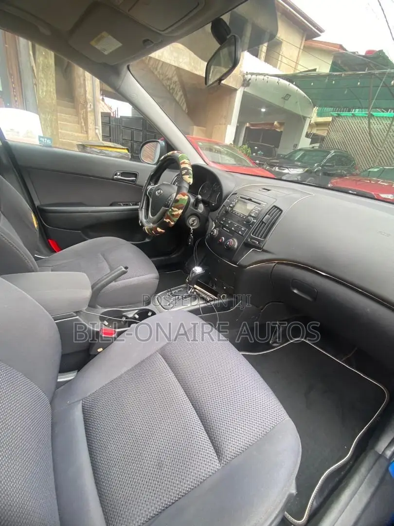Hyundai Elantra Touring SE Automatic 2010 Blue