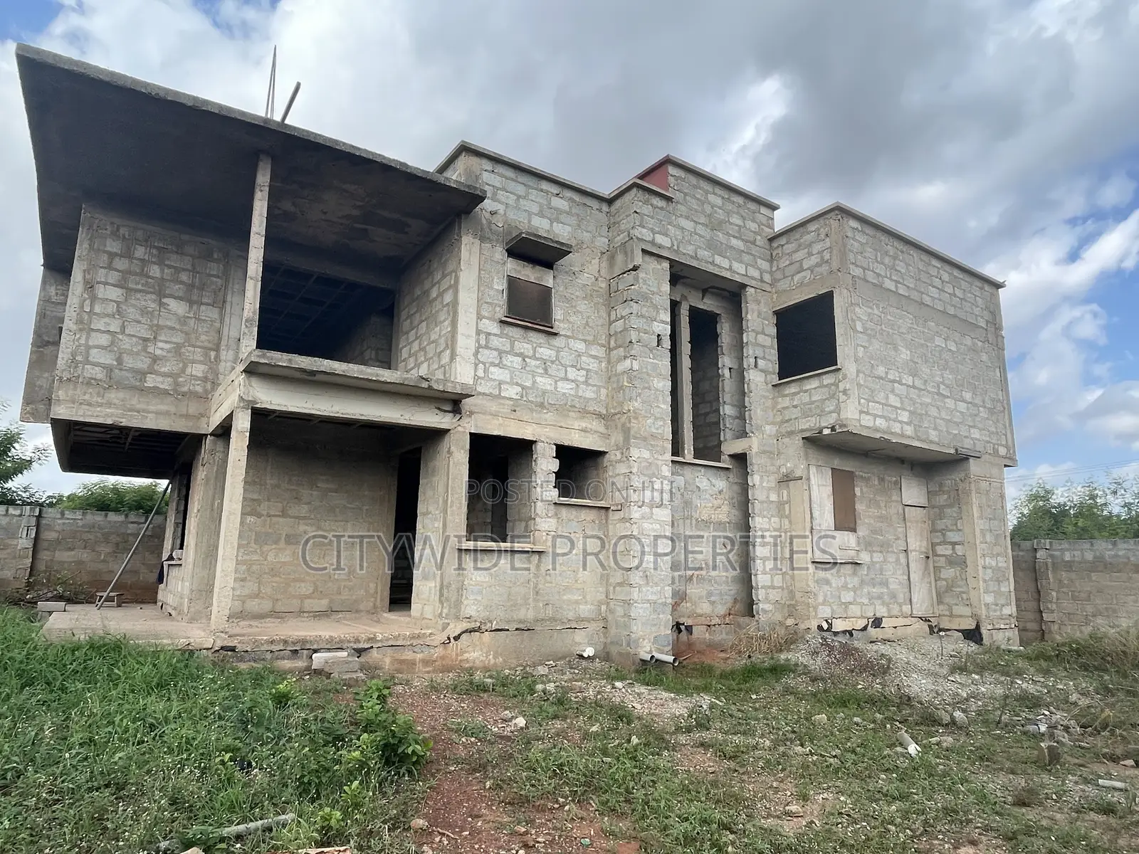 100ft X 70ft Land With Uncompleted House at Pantang