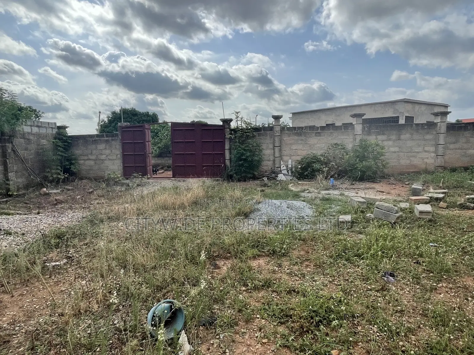 100ft X 70ft Land With Uncompleted House at Pantang