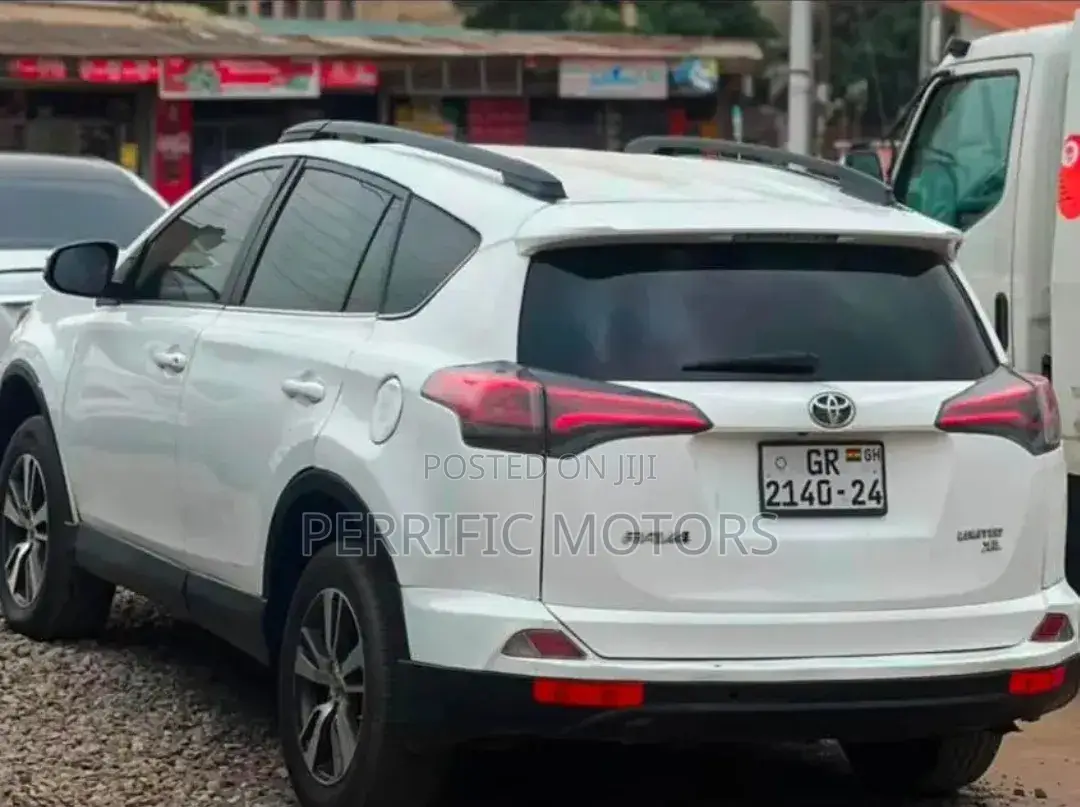 Toyota Rav4 LE 2018