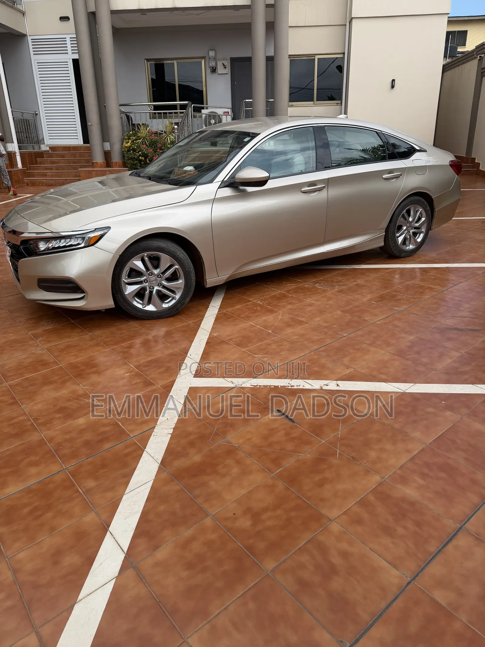 Honda Accord LX 2018 Gold