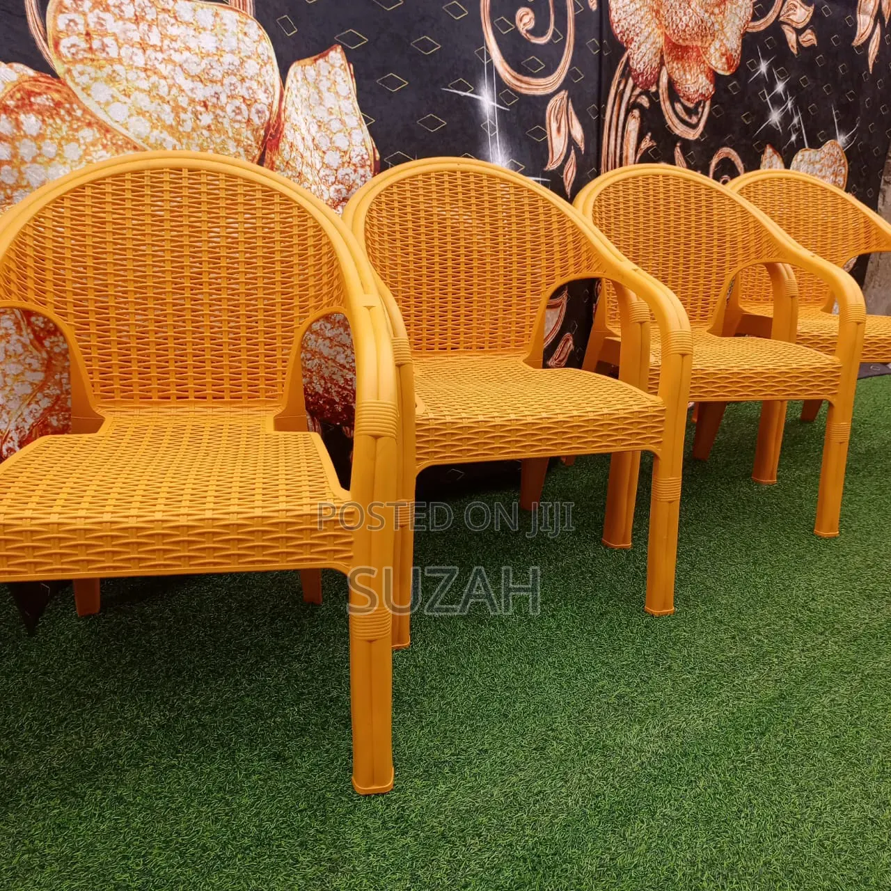 Robust Chairs