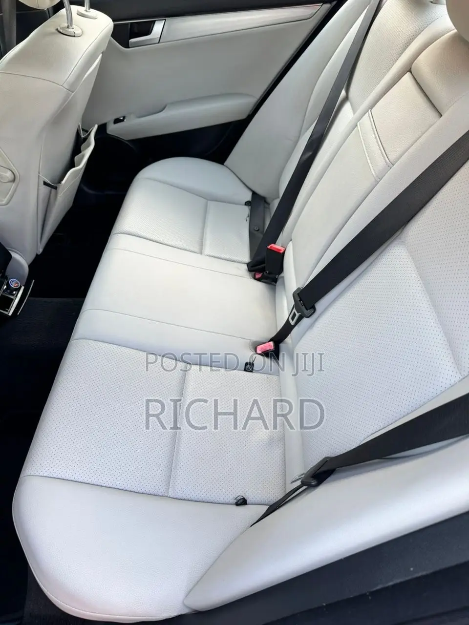 Mercedes-Benz C250 2014 Blue