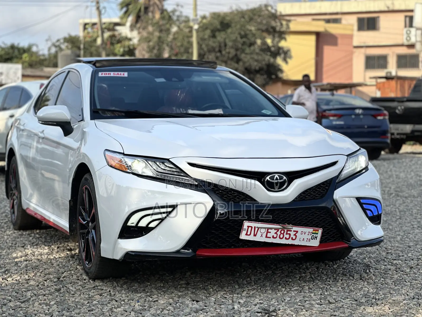 Toyota Camry 2019 White