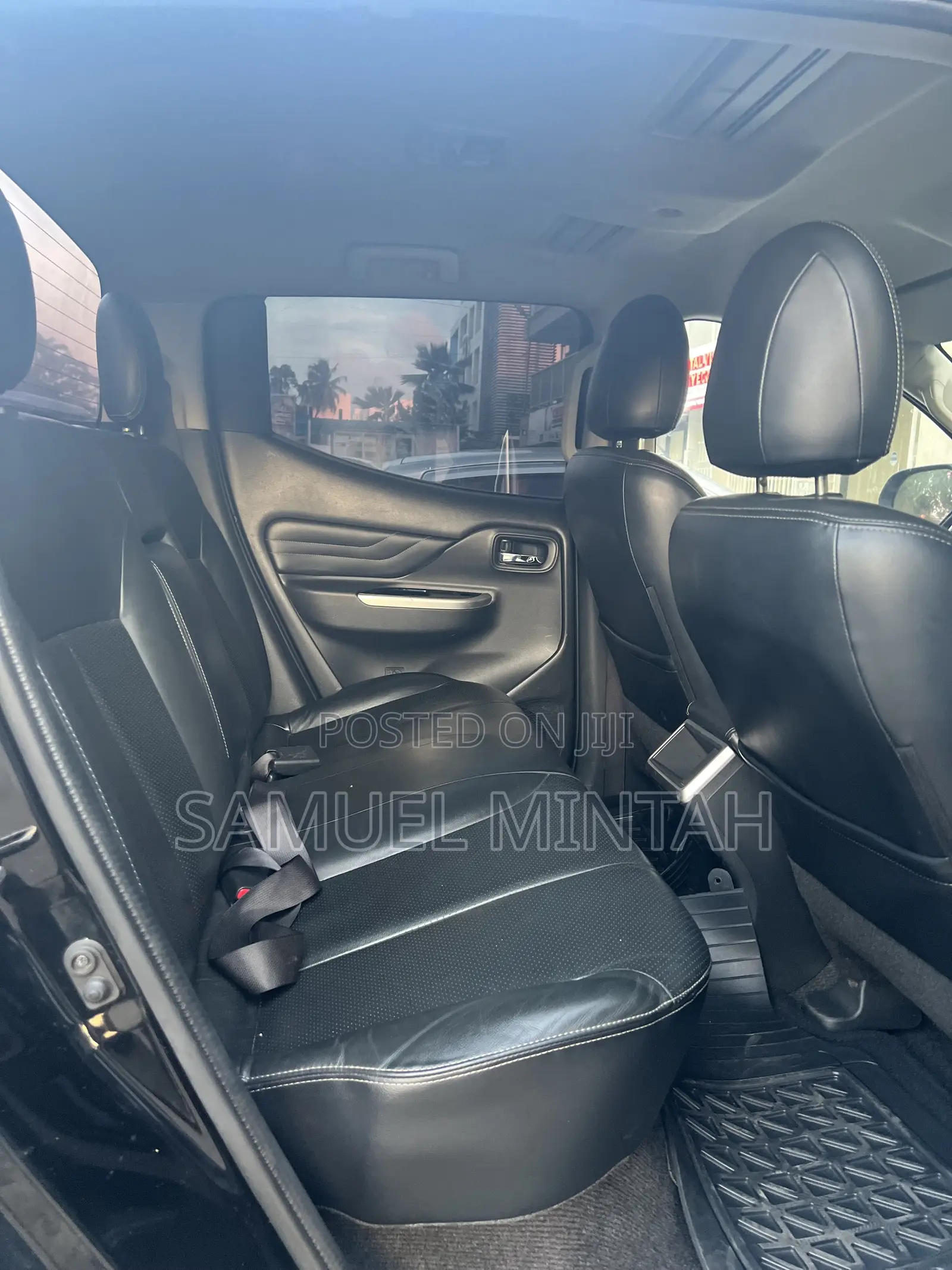 Mitsubishi L200 Double Cab 2.4 181hp 4WD 2020 Black