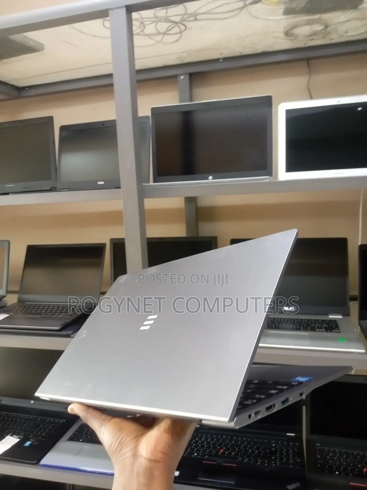 Laptop 8GB Intel Core i3 SSD 128GB