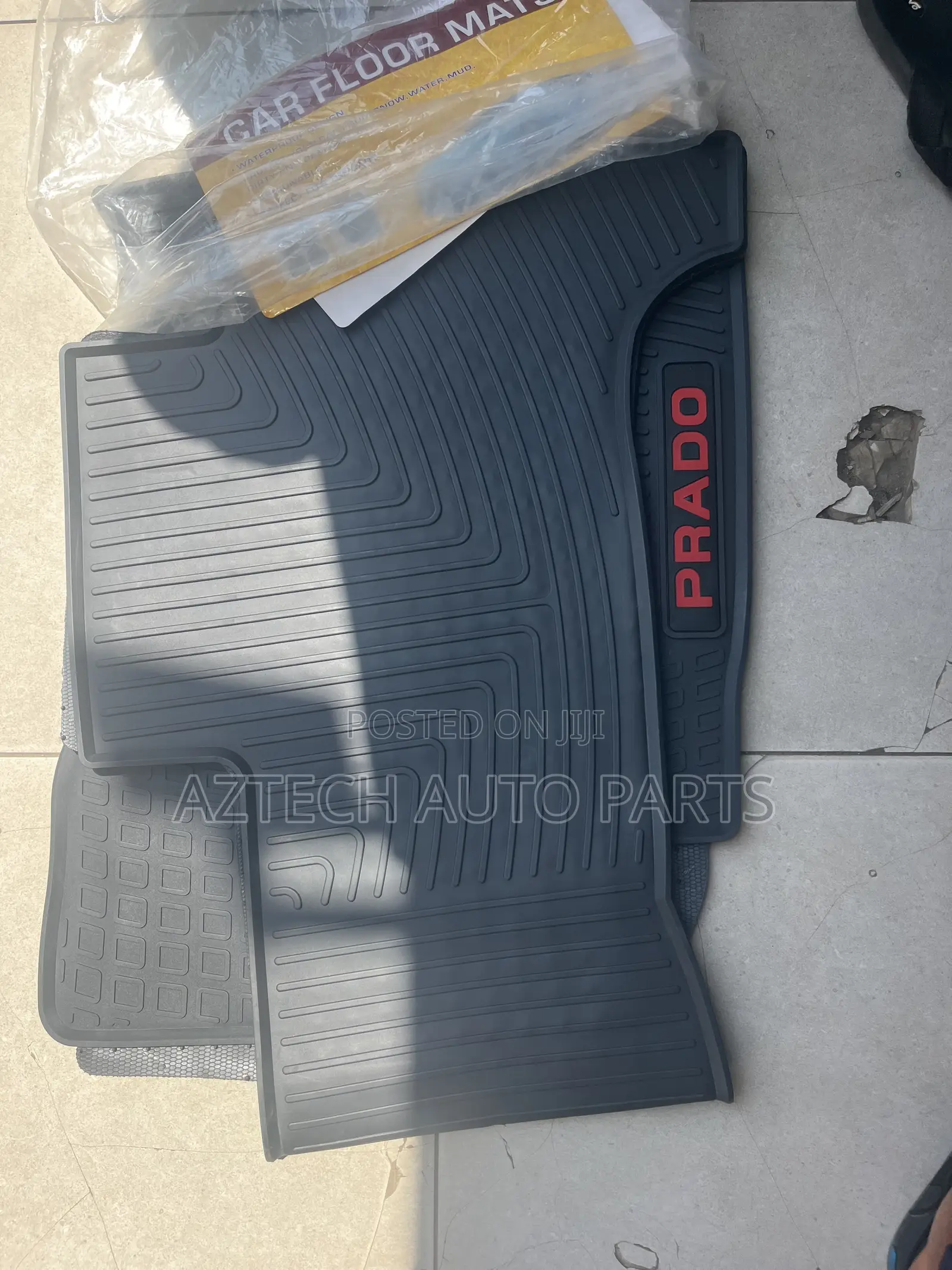 Toyota Landcruiser Prado Floor Mat / Floor Carpet