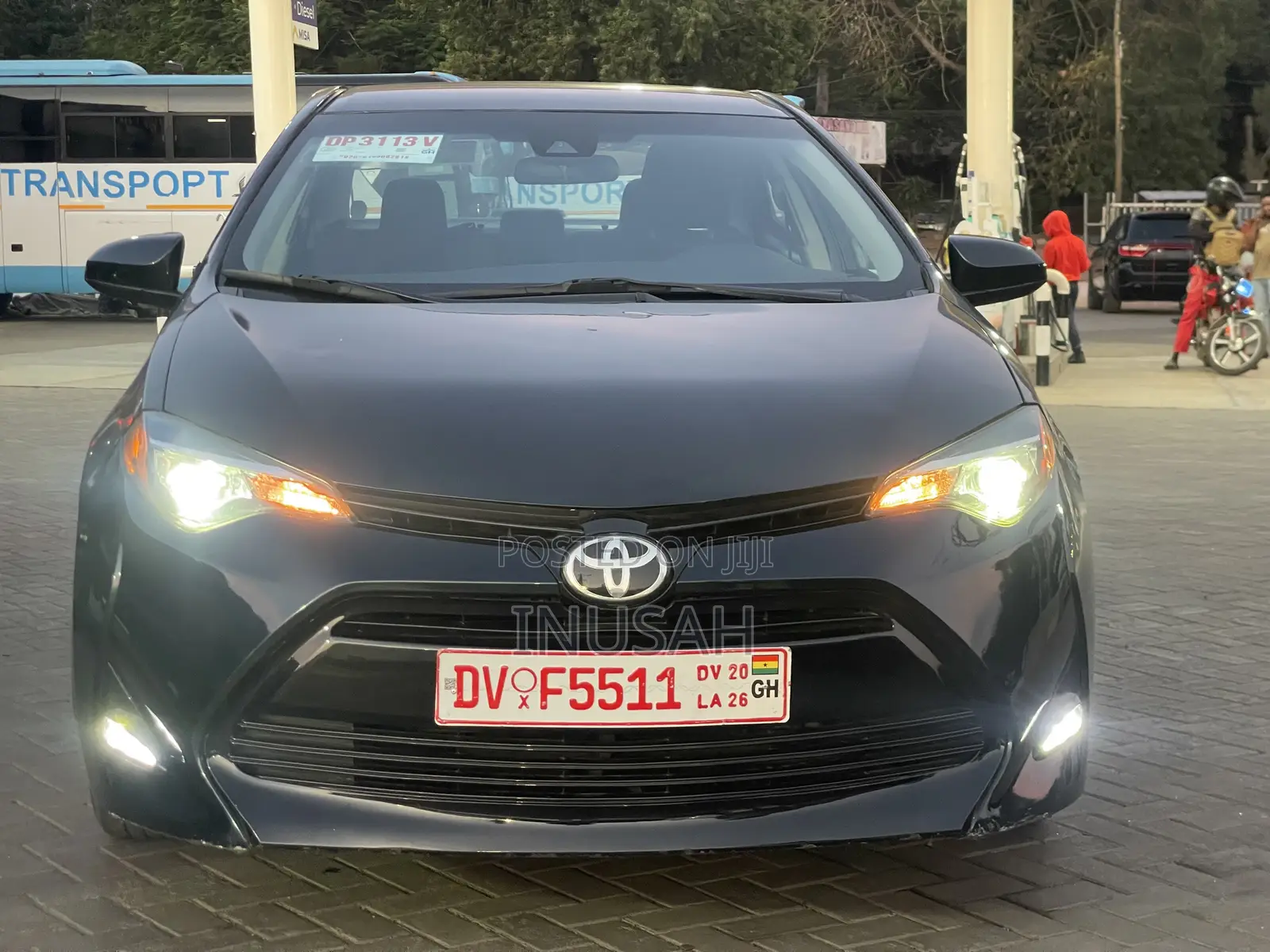 Toyota Corolla LE (1.8L 4cyl 2A) 2018 Black