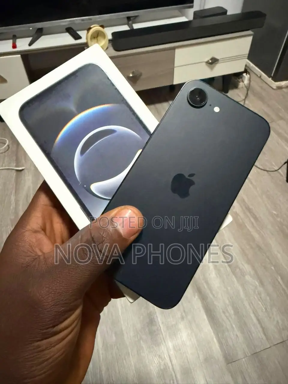 Apple iPhone 16e 128 GB Black
