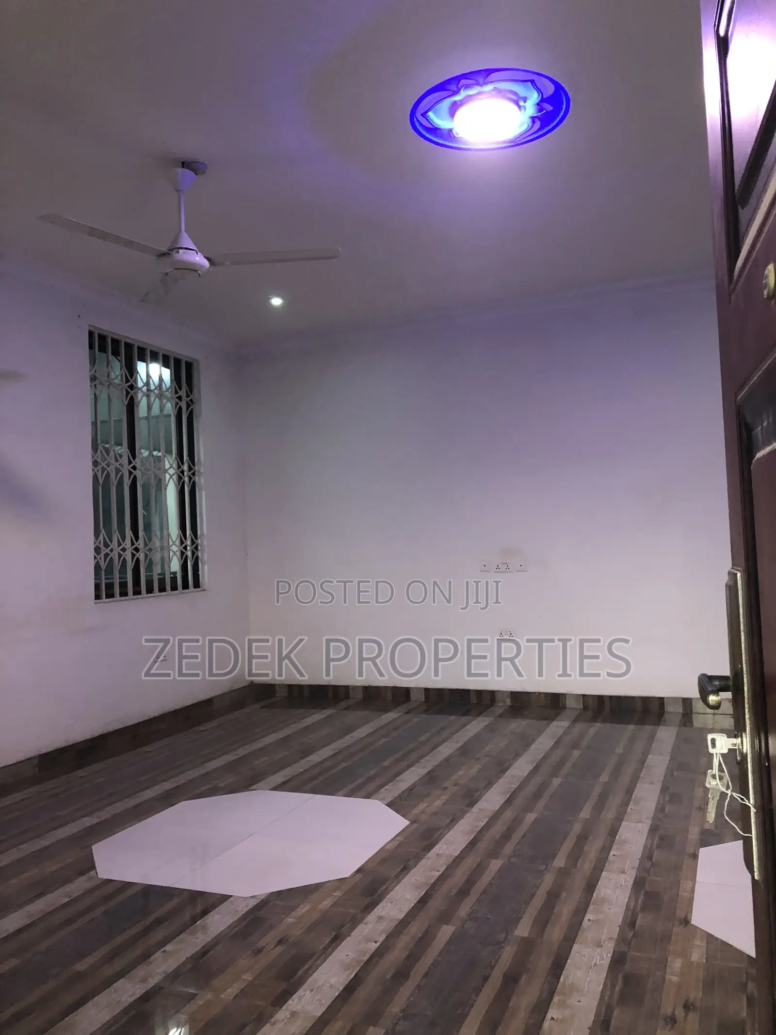 2bdrm Apartment in Kwabenya Acp Road for rent
