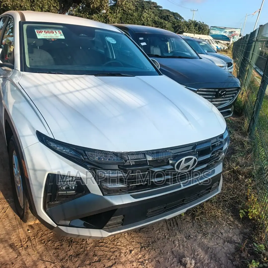 Hyundai Tucson 2025 White