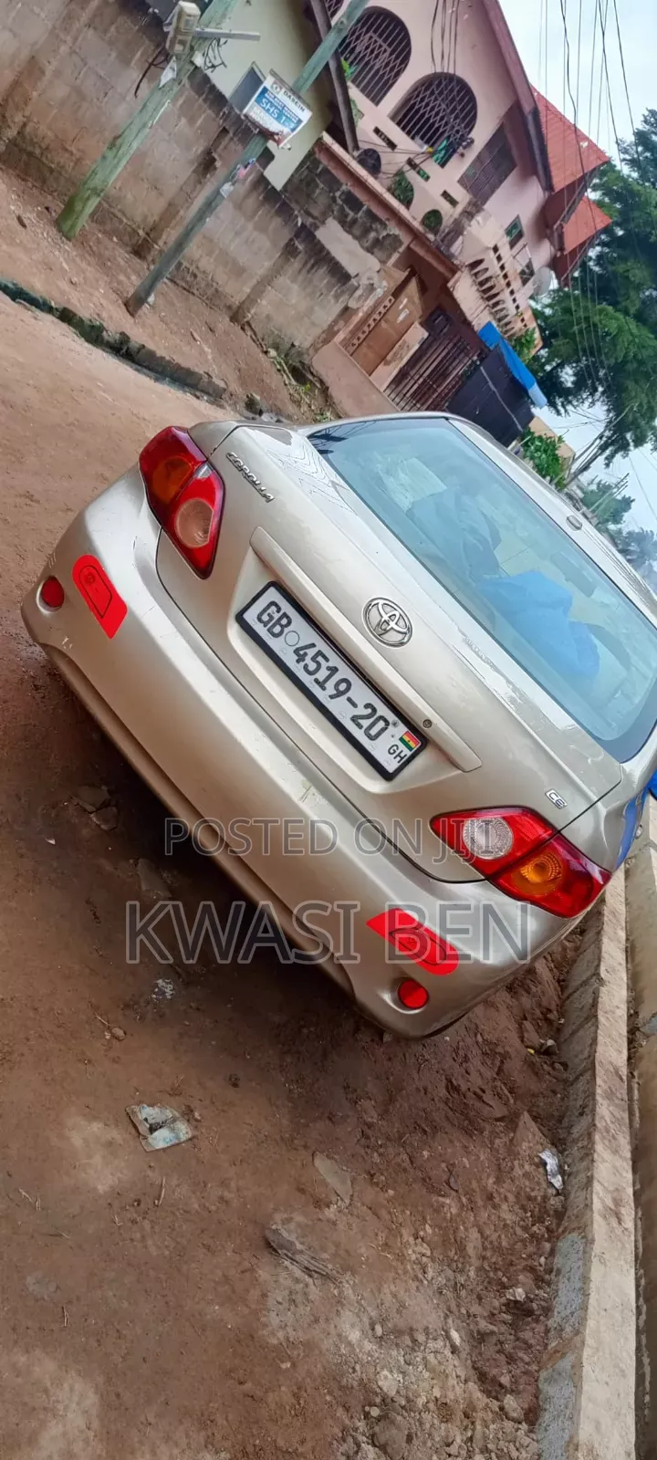 Toyota Corolla 2010 Brown