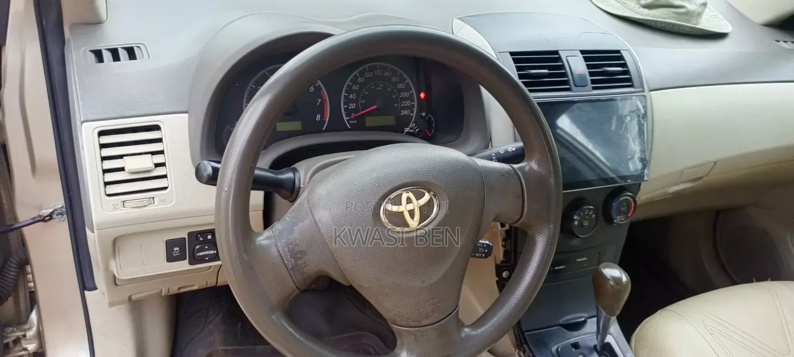 Toyota Corolla 2010 Brown