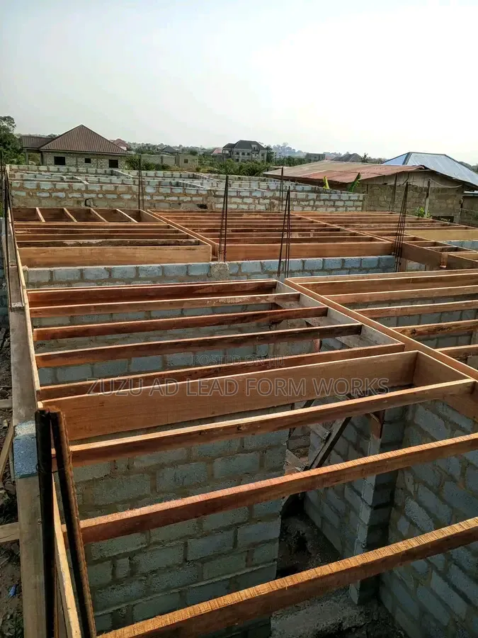 Decking Materials for Rentals Plywood, Board,2×4, Bamboo, Metal Jacks