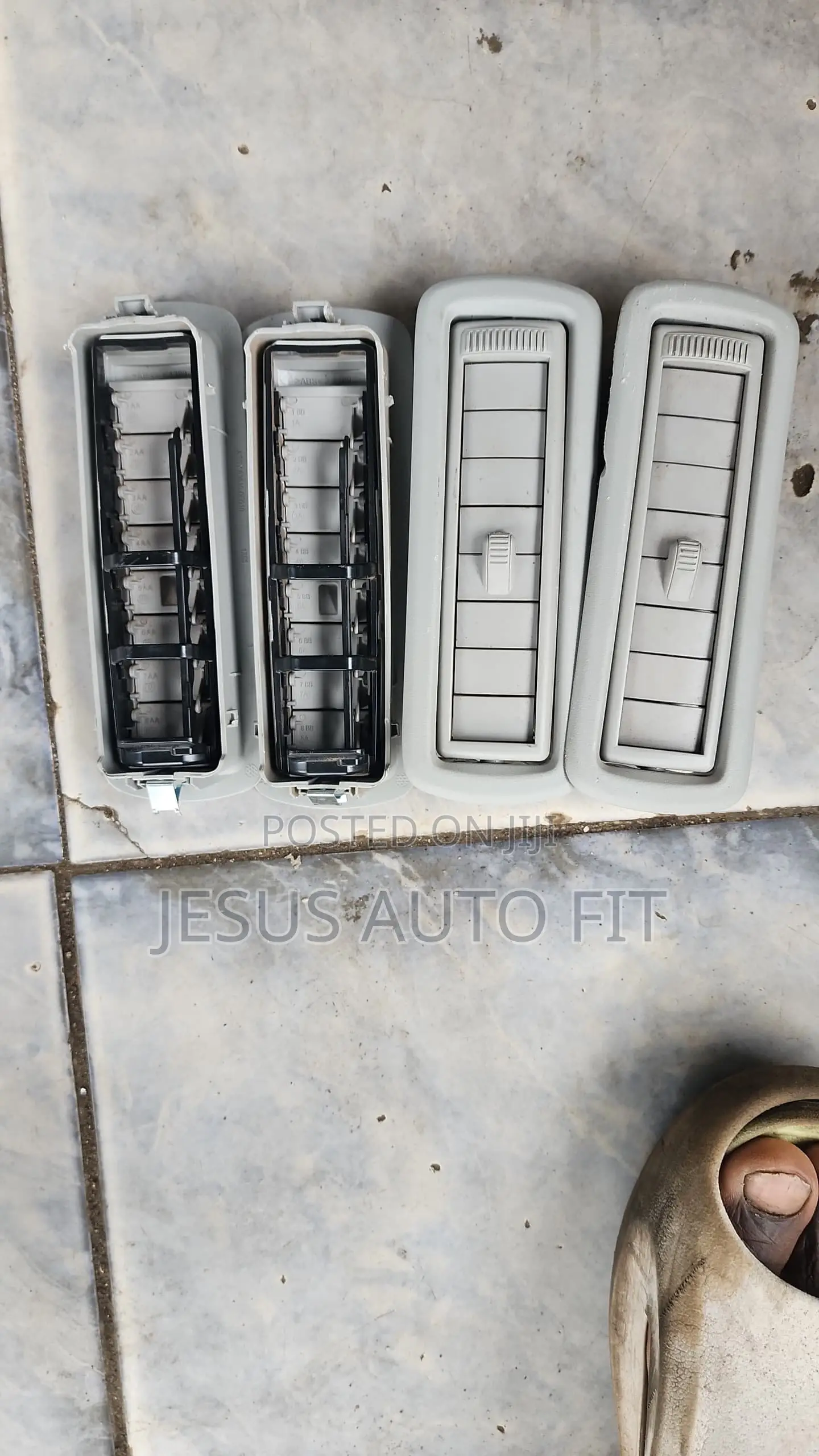 2020 - 2025 Toyota Highlander Roof Headliner AC Air Vent Grille