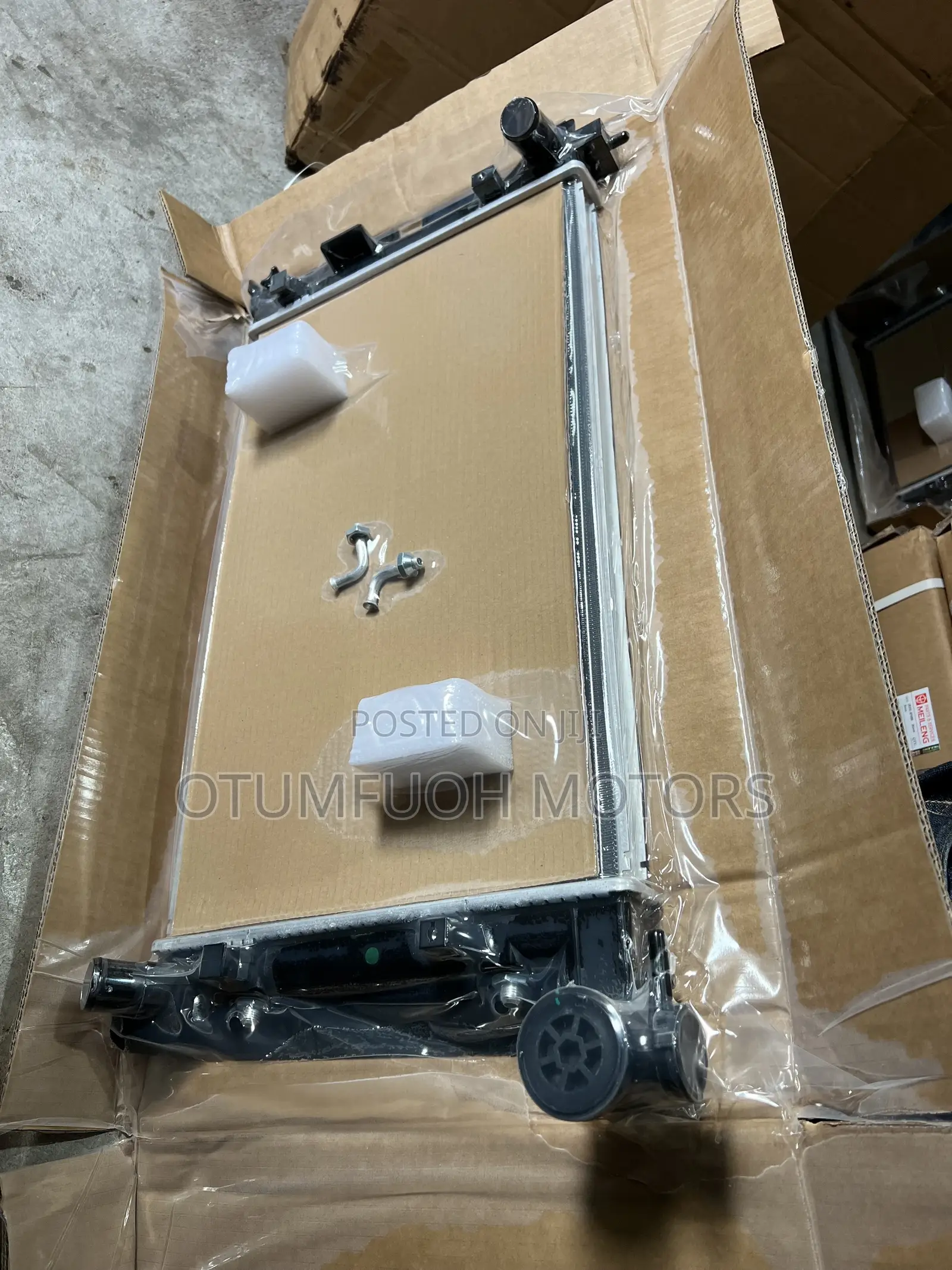 Toyota Corolla S 2003 2004 2005 2006 2007 2008 Radiator (Water Tank)
