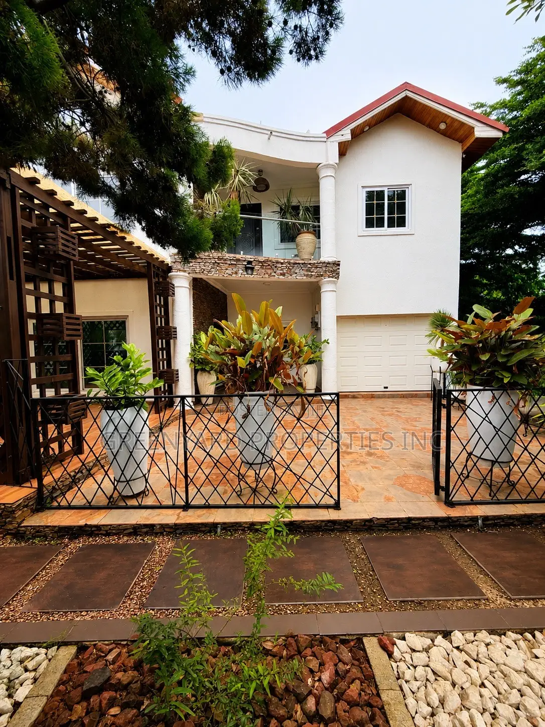 Furnished 5bdrm House in American 🇺🇸 House, East Legon for sale