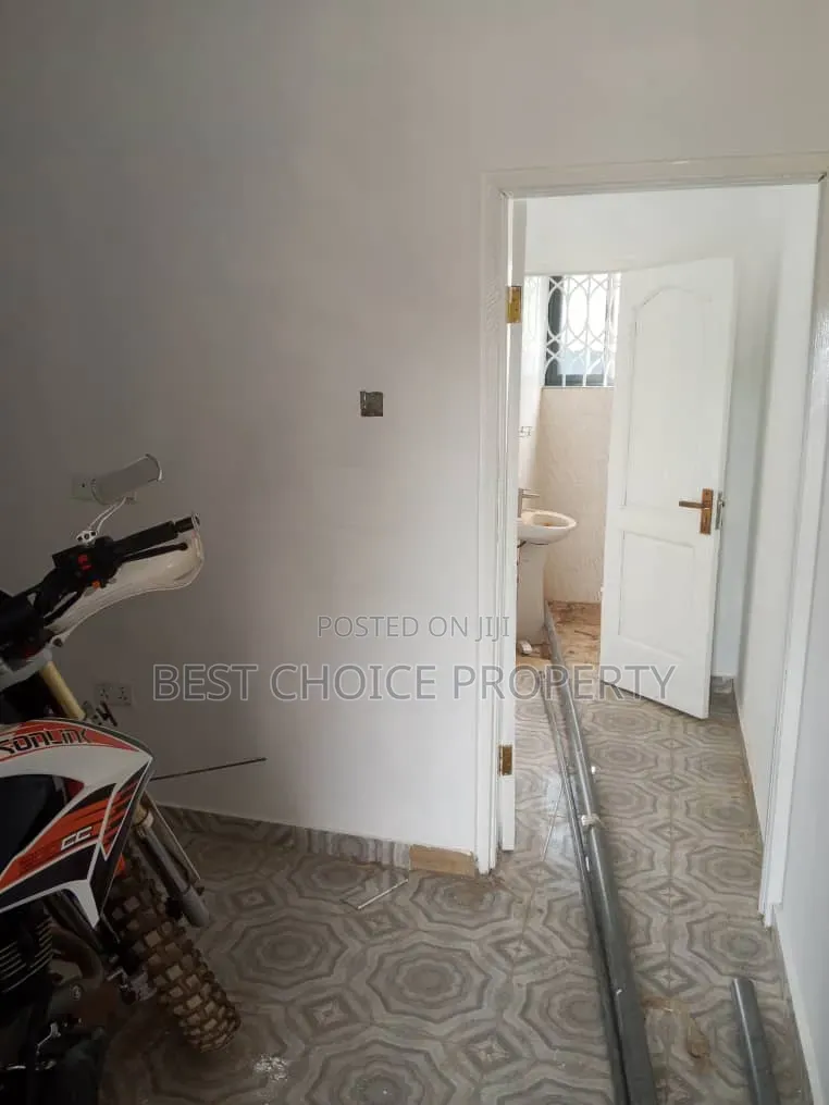 1bdrm Apartment in Teiman, Oyarifa Mall Area for rent