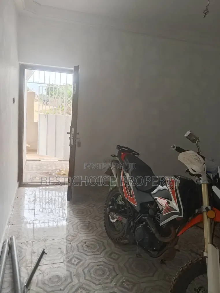 1bdrm Apartment in Teiman, Oyarifa Mall Area for rent