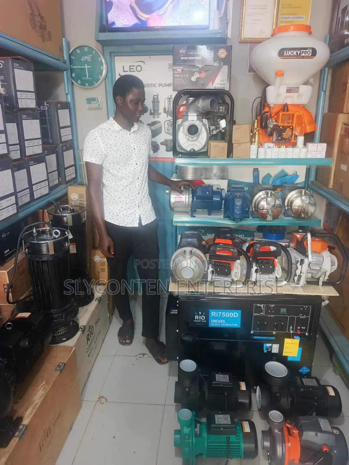 Sales Boy Wanted at Teshie (18-26 Age)