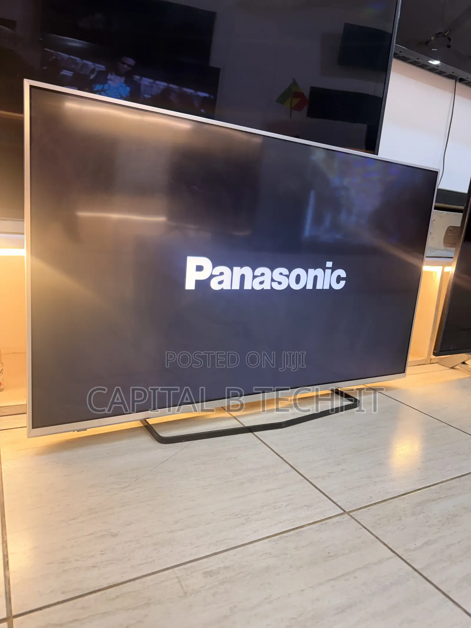 43inches Full Digital Satellite 4k Panasonic Machine