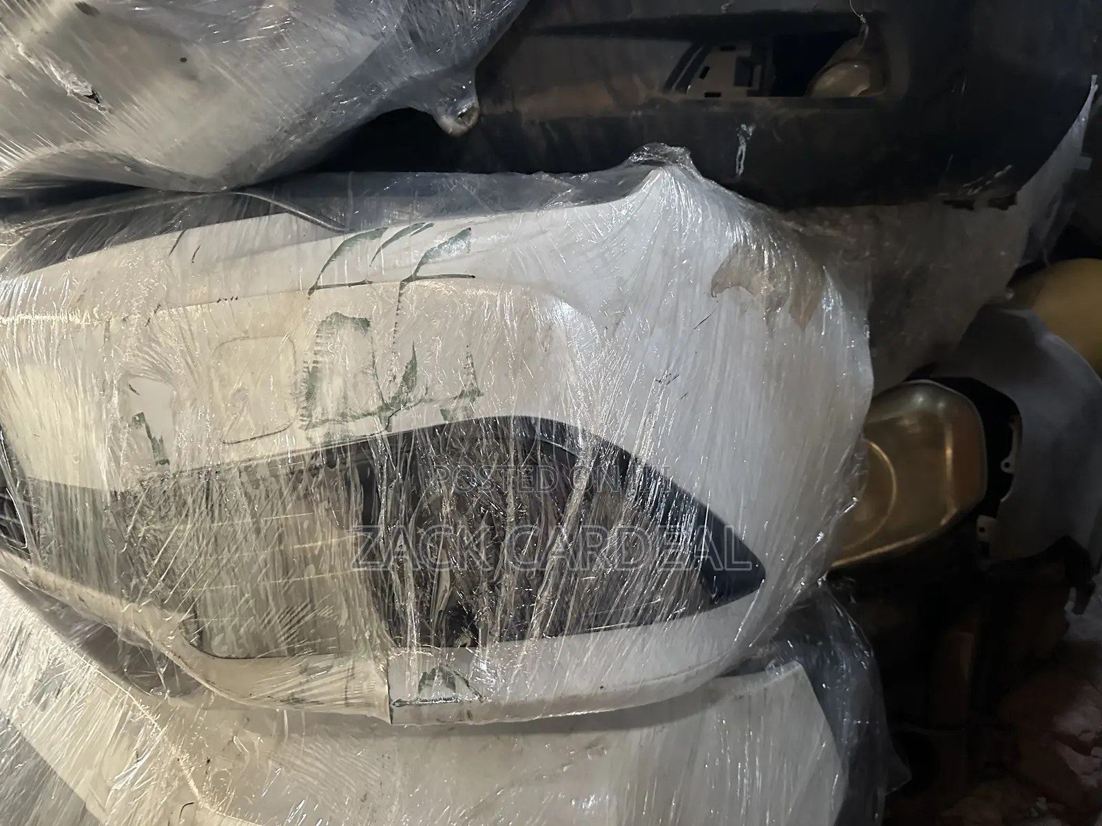Toyota Corolla Im 2016-2017 Front Cut Available