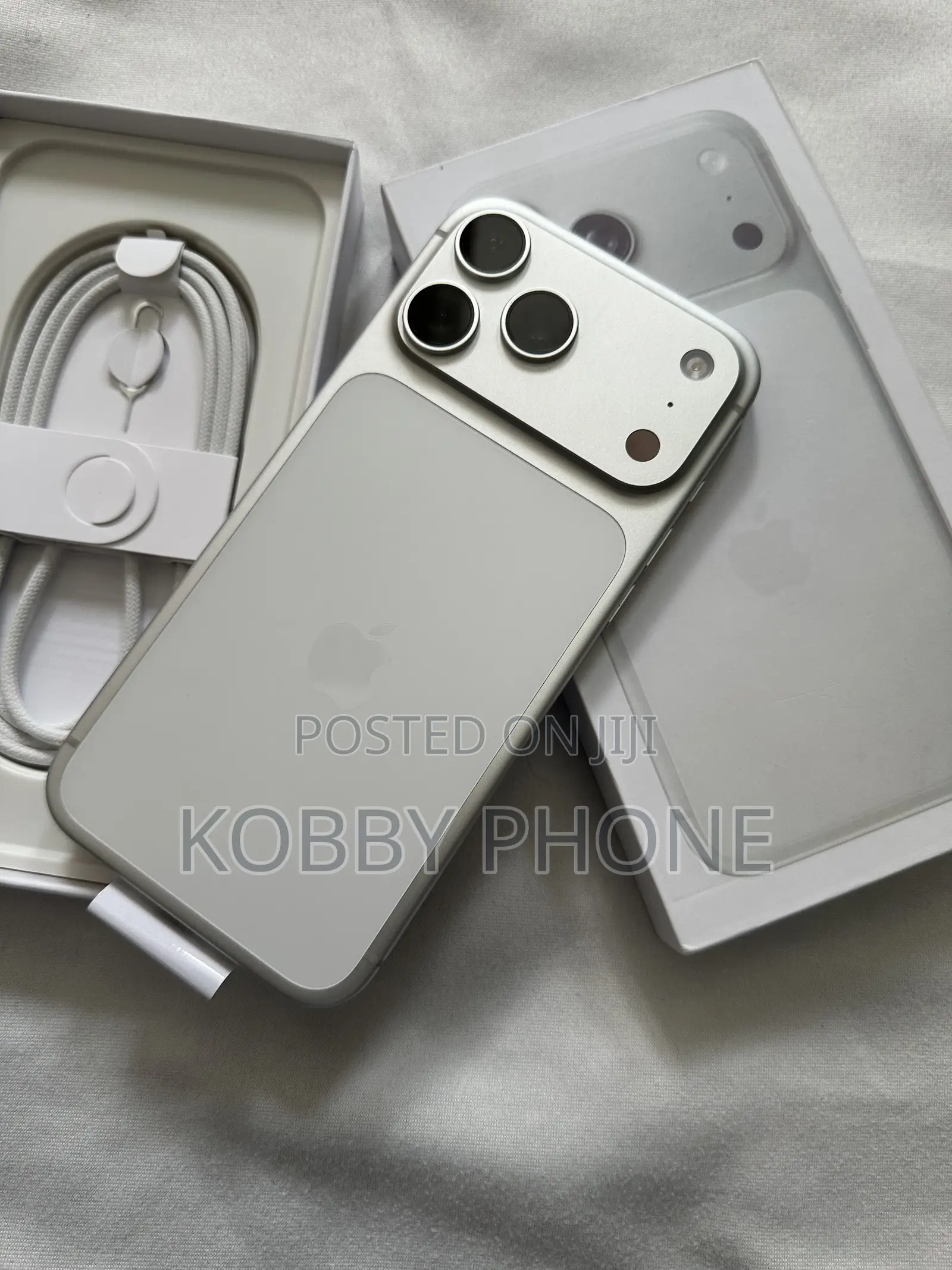 New Apple iPhone 17 Pro Max 256 GB Silver