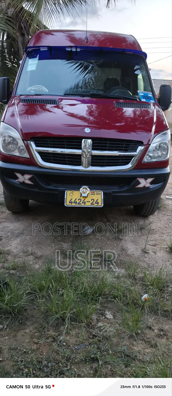 Mercedes-Benz Sprinter 2012