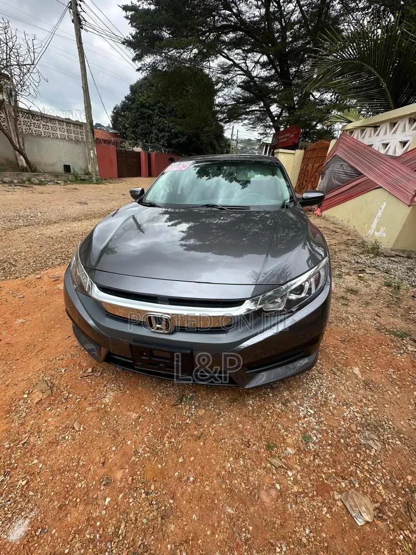 Honda Civic LX Sedan 2018 Silver