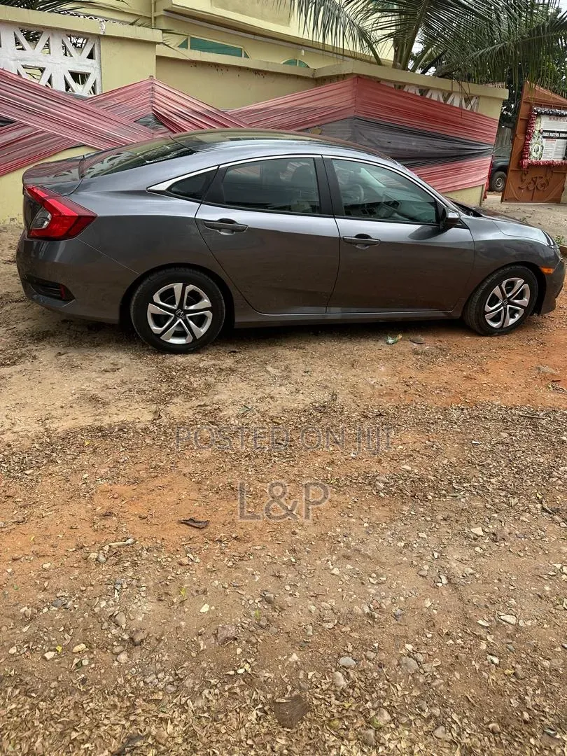 Honda Civic LX Sedan 2018 Silver