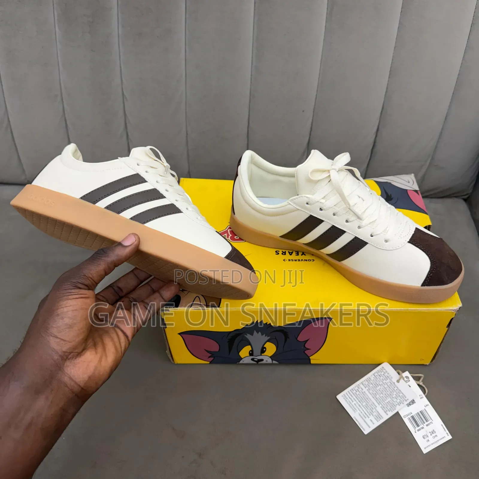 Adidas Sneakers