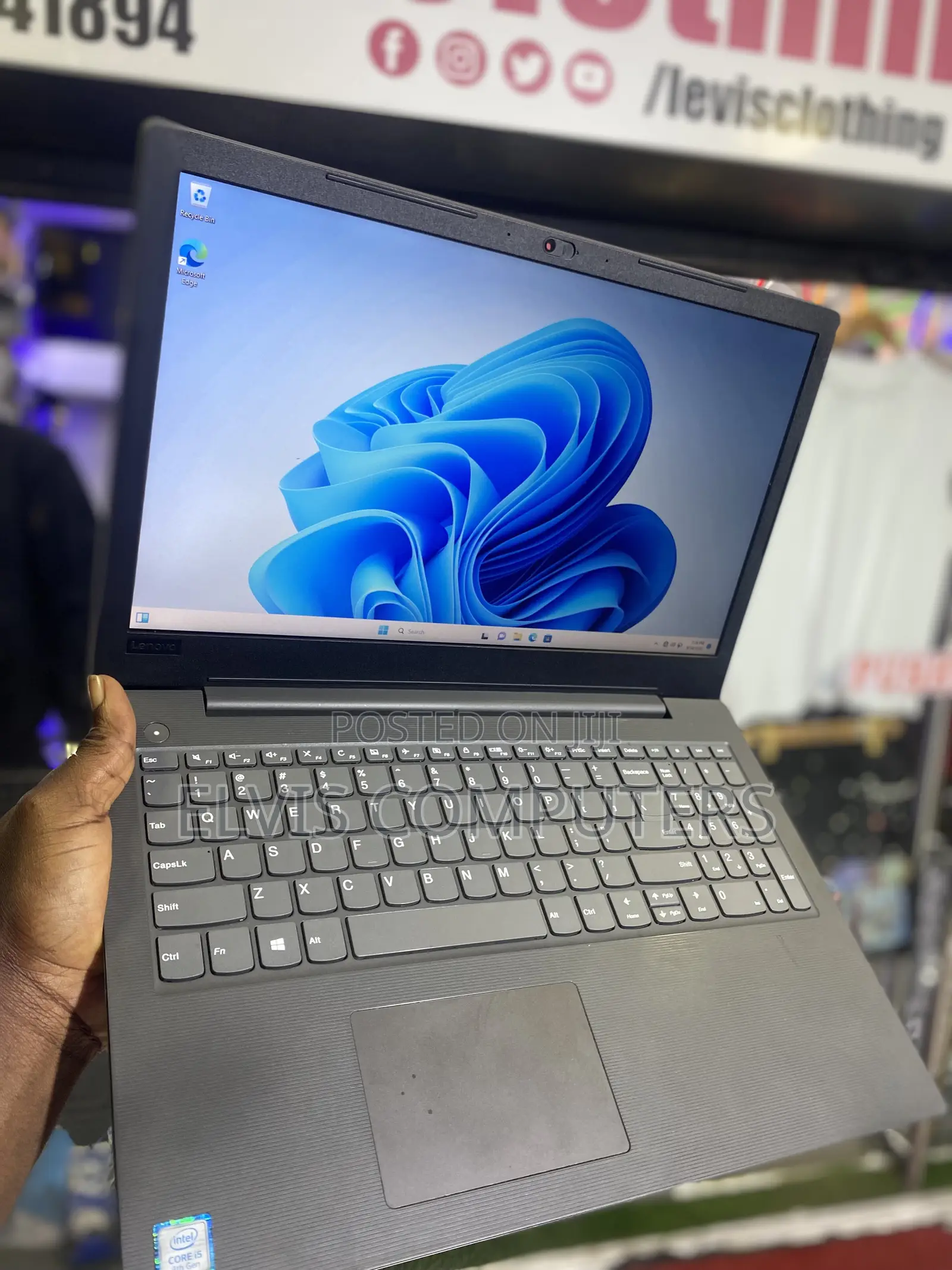 Laptop Lenovo V130-15IKB 8GB Intel Core i5 SSD 256GB