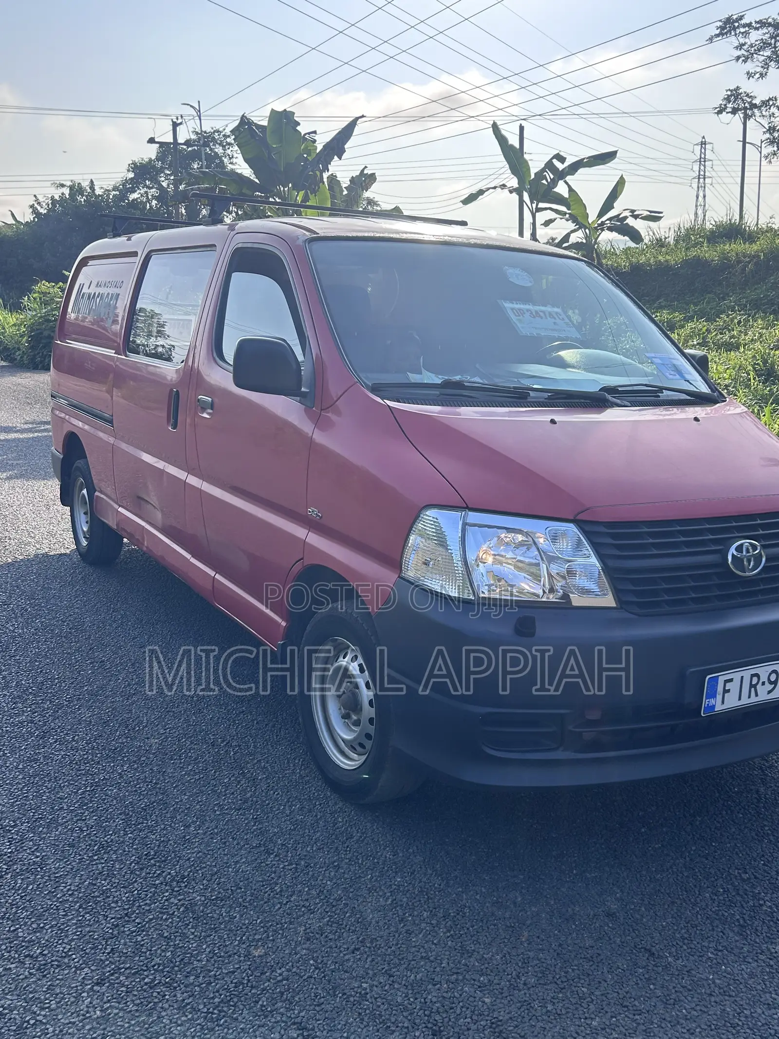 Toyota HiAce 2008 Red