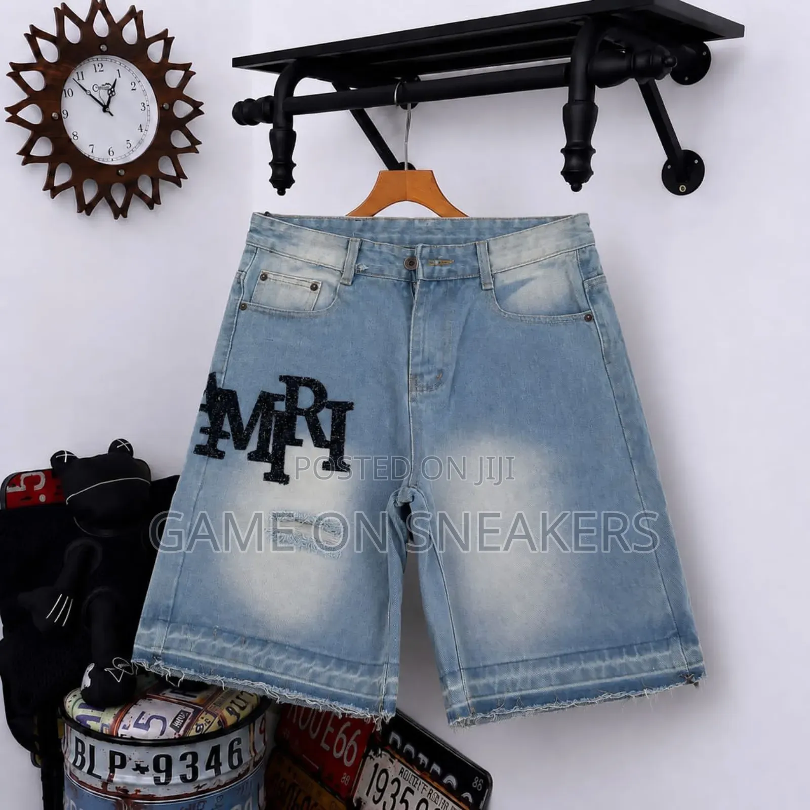 Short Jeans