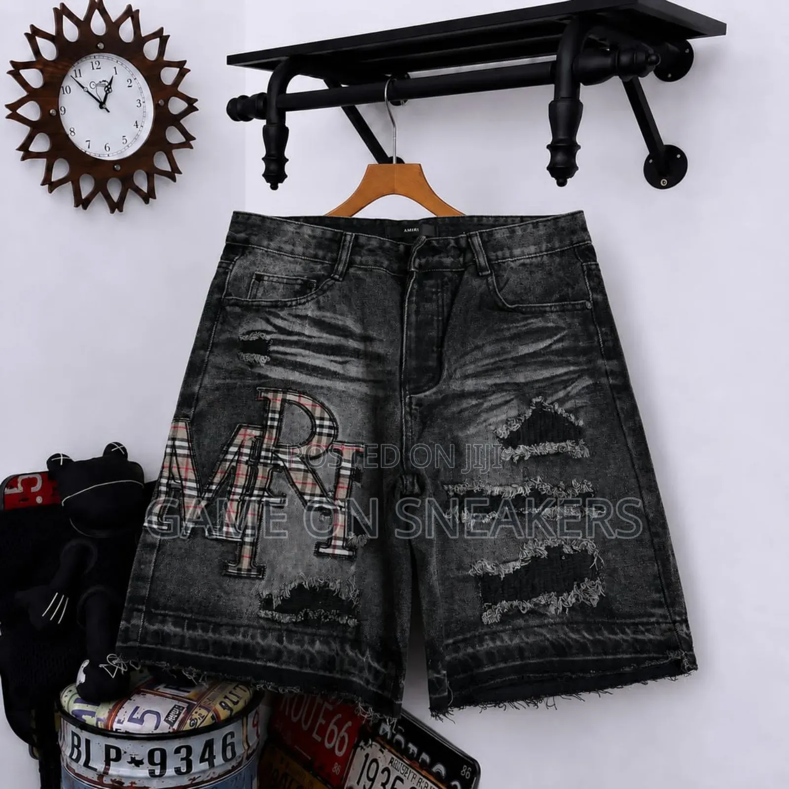 Short Jeans
