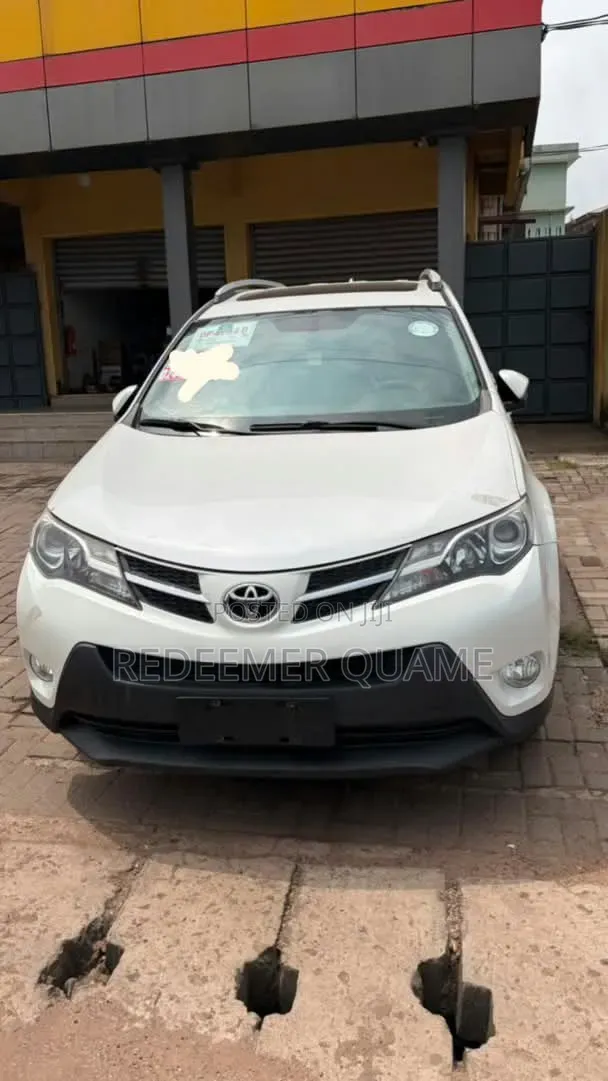 Toyota RAV4 2016 White