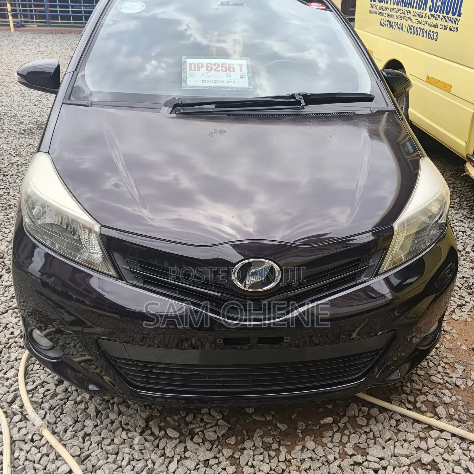 Toyota Vitz 1.3 AWD 5dr 2015 Burgundy